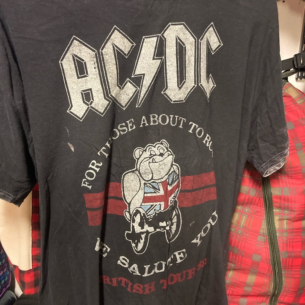 AC/DC tee. Black distressed style. Like new. XL.
